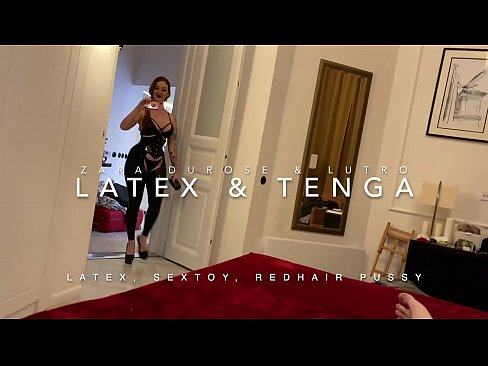 ❤️ Redheaded stepsister in latex costume yakasvirwa na stepbrother Hard porn ☑